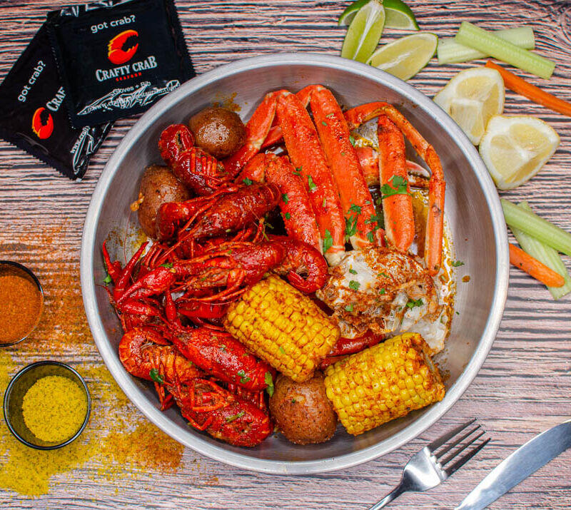 1lb Snow Crab & Crawfish